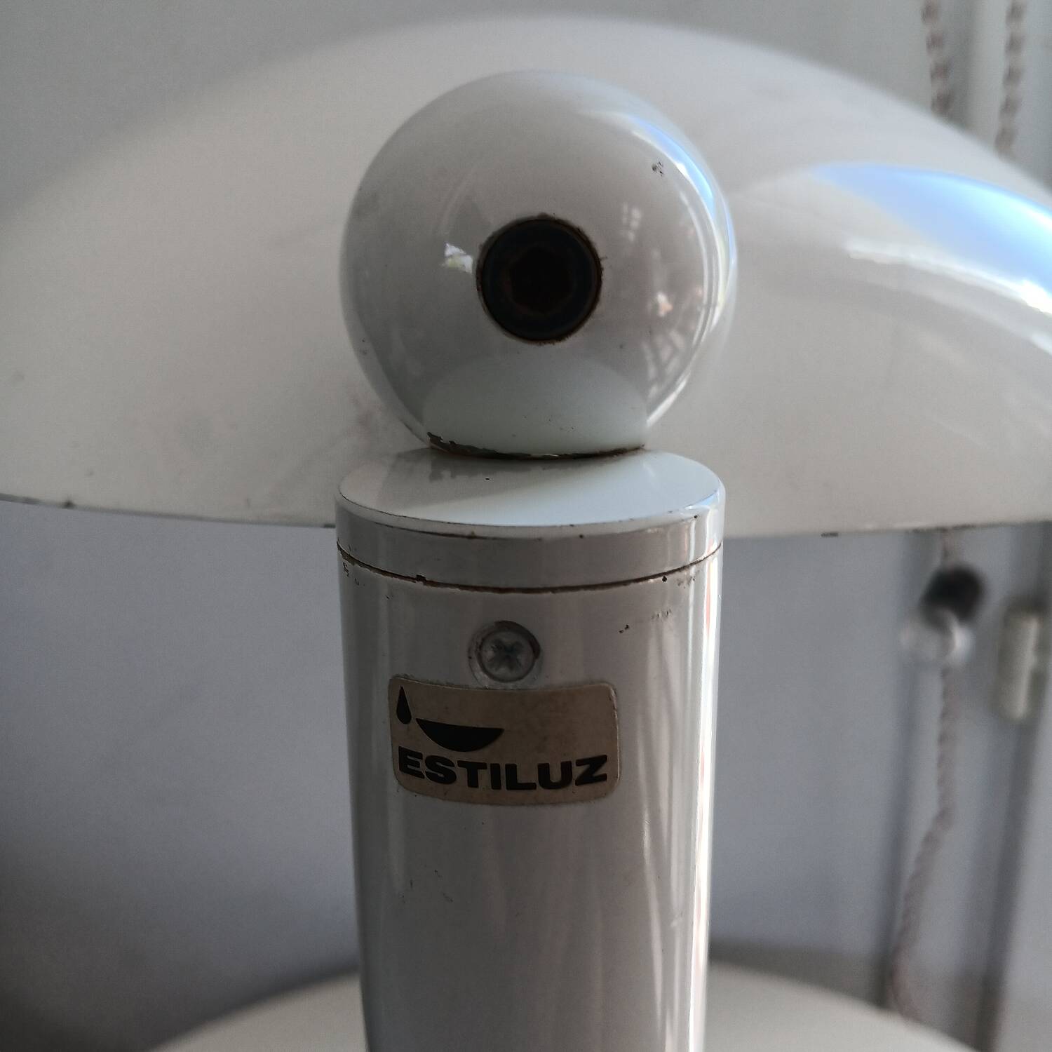 Lampe bureau du designe leonardo Marelli pour Estilez