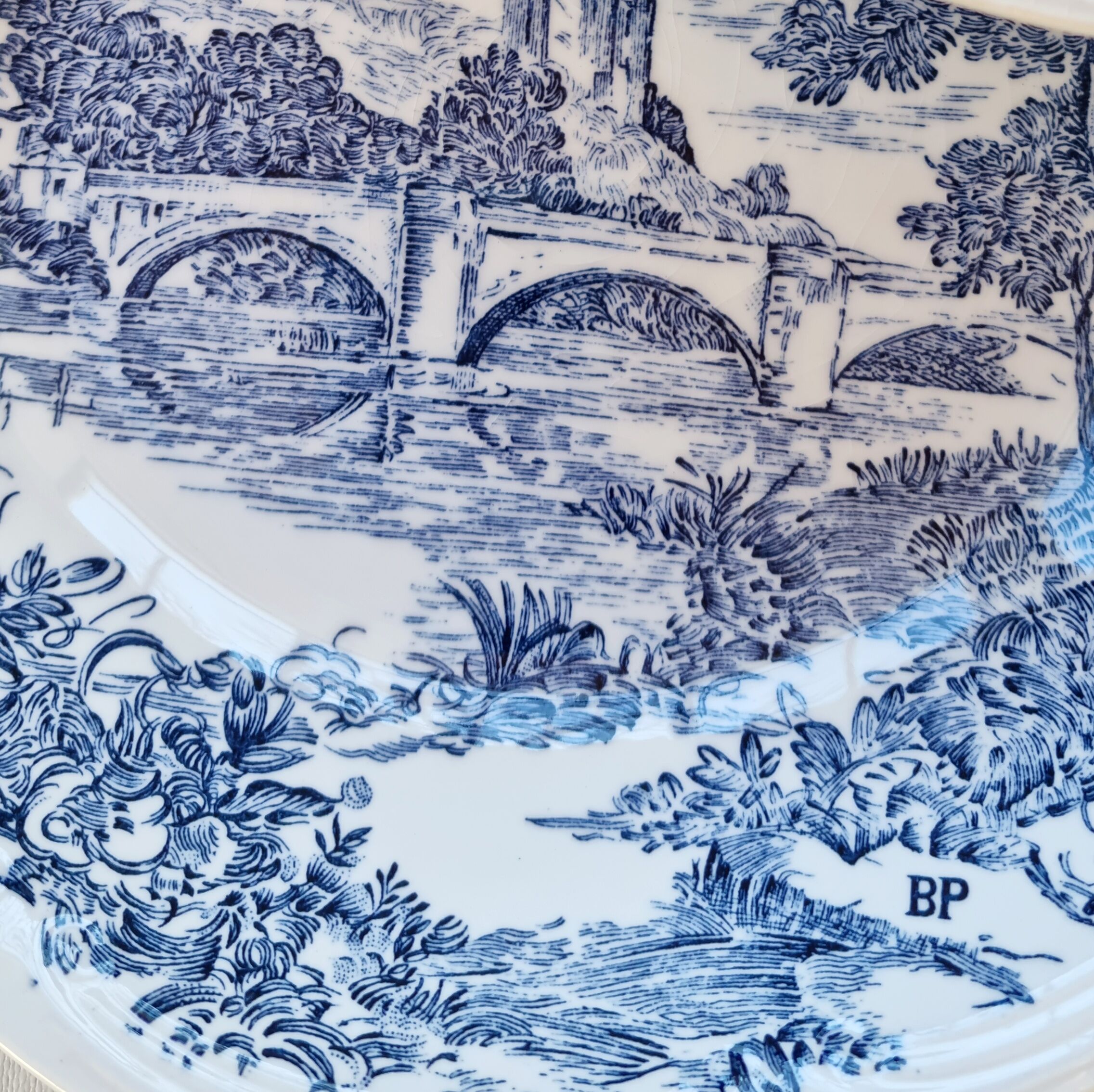 Lot de 11 assiettes calottes  de Gien