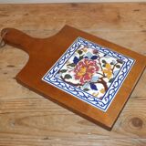 Large wooden and earthenware cutting board from Gien, Pivoines model