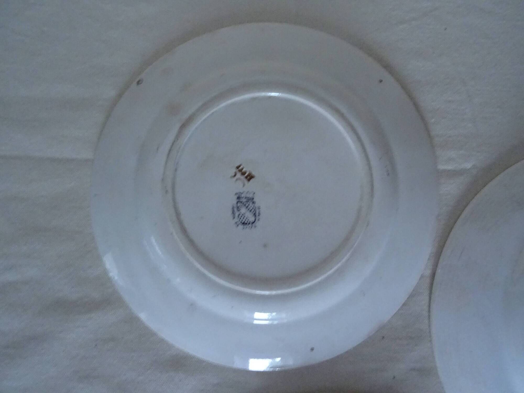 3 assiettes  plates sarreguemines, fleurs faience ancienne rouge et vert