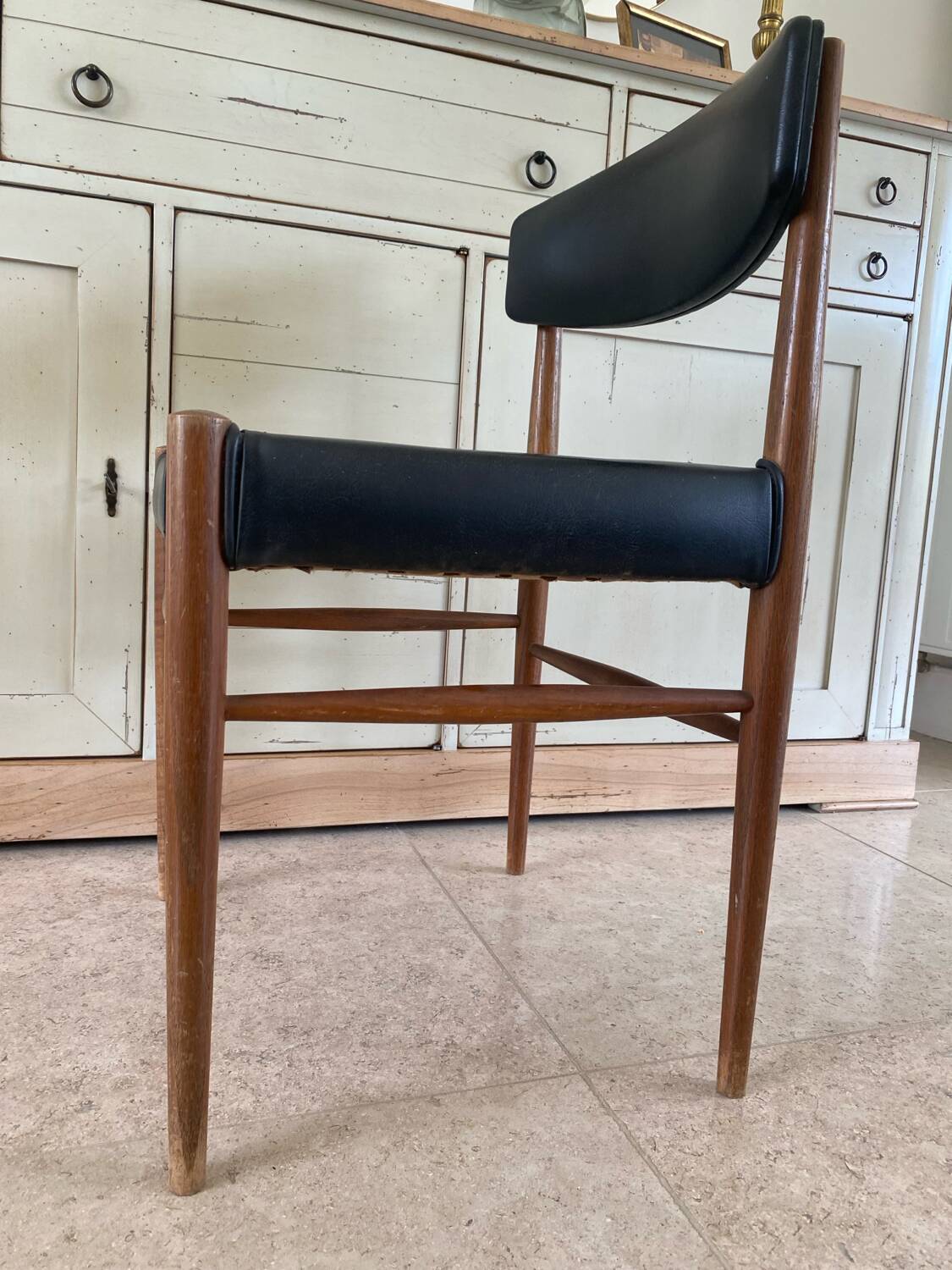 Set of Scandinavian chairs in faux leather and wood from the 1960s.