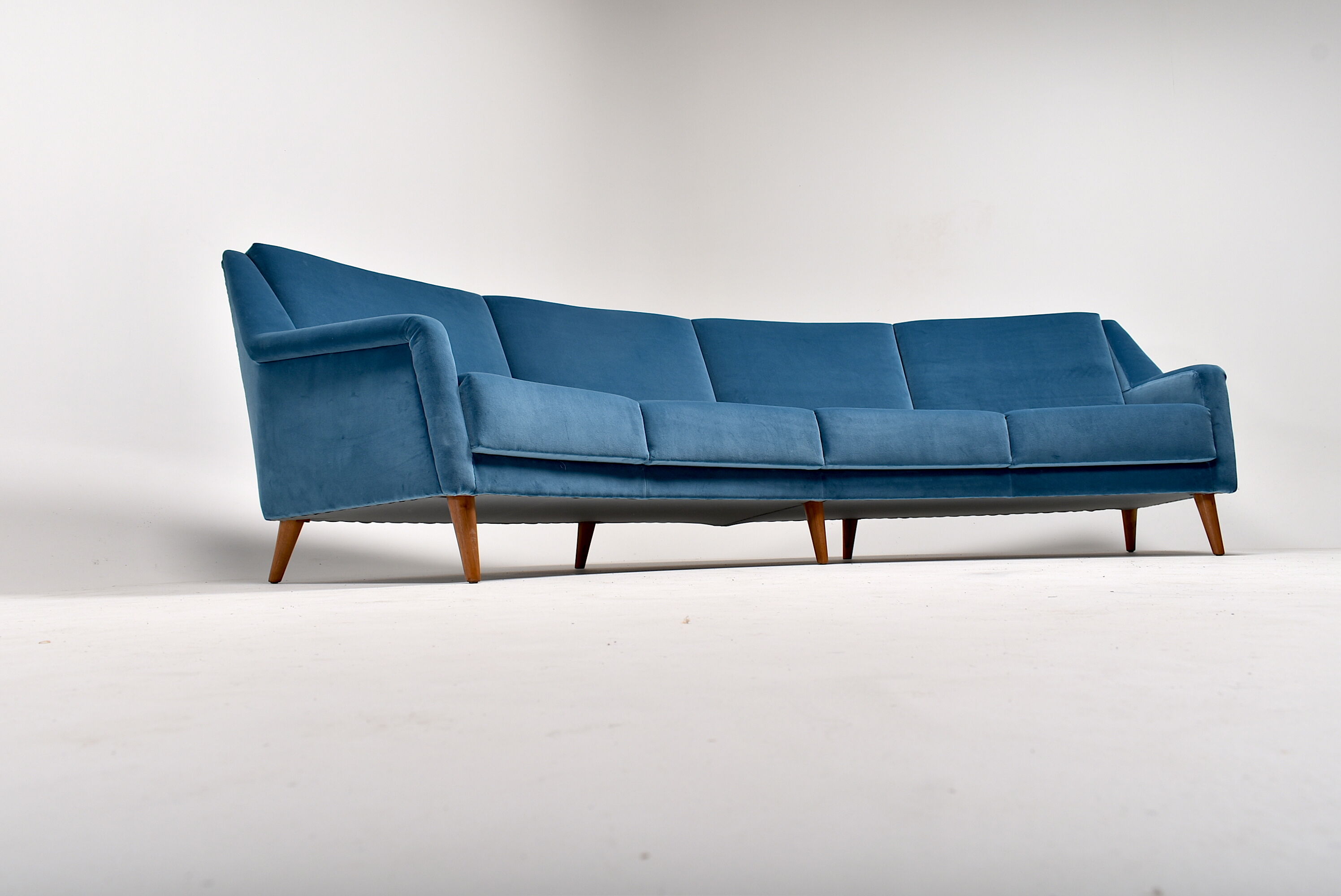 Curved Italian sofa 1950