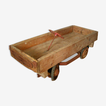 Old pedal car soap box in wood and metal 50s