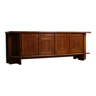 Buffet brutaliste italien avec portes graphiques en noyer, années 1970
