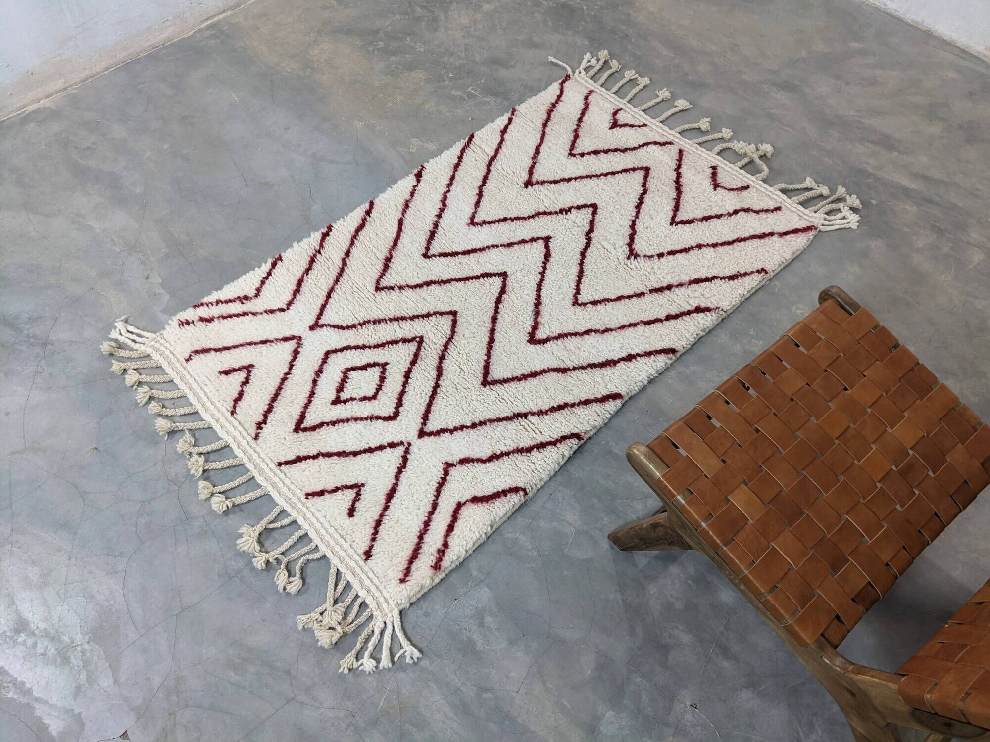 Beni Ouarain rug, 165 x 100 cm || 5.41 x 3.28 feet, P-161