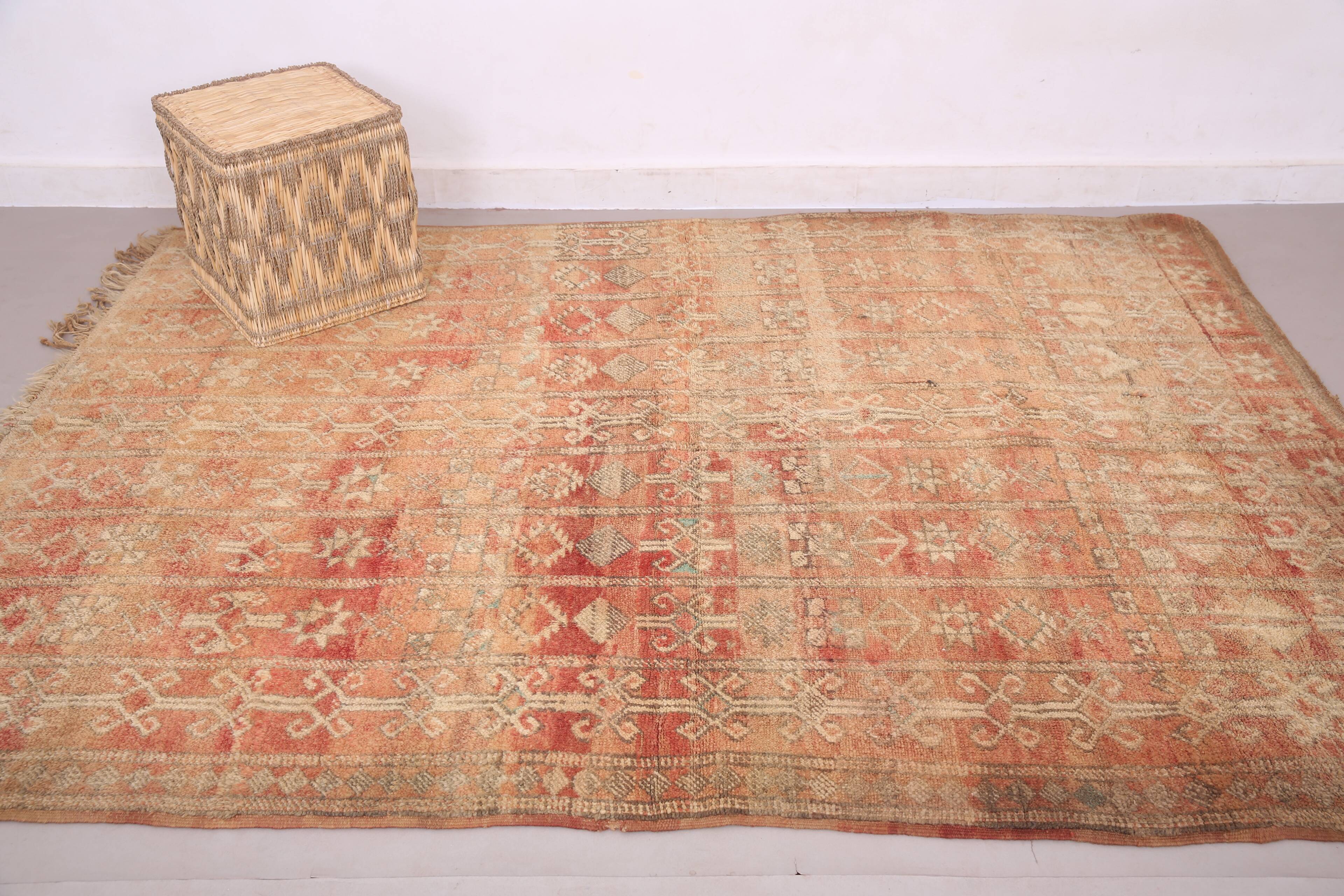 Vintage Moroccan Rug 177 x 242 cm- Authentic berber rug - Wool Rug Handmade