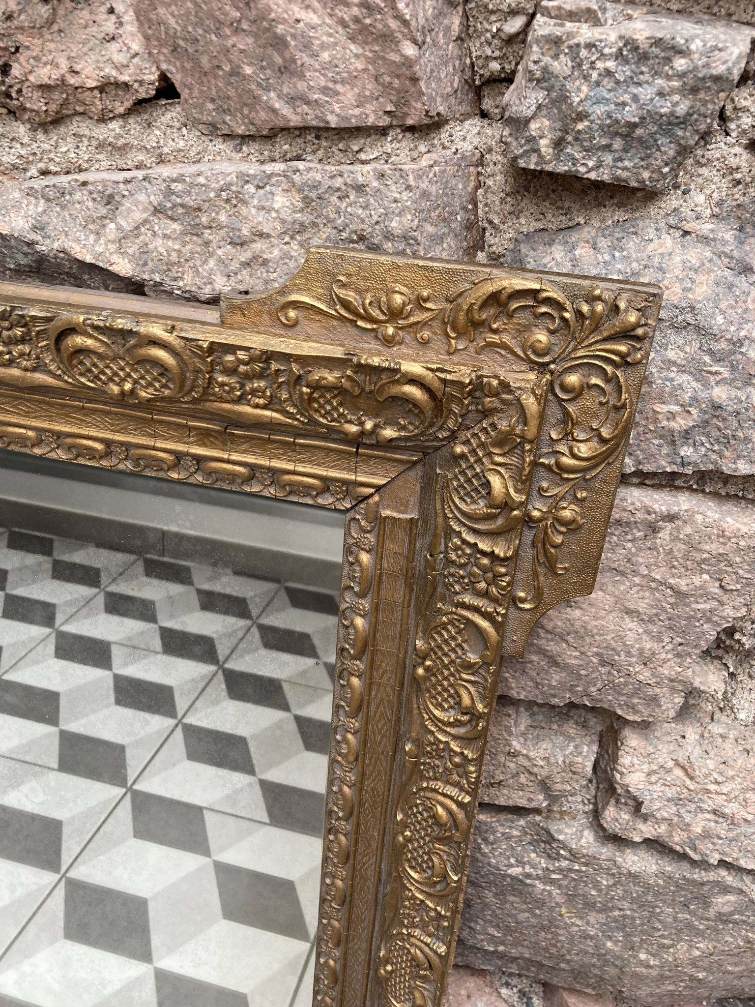Miroir doré bois et stuc XIXeme 60x88cm