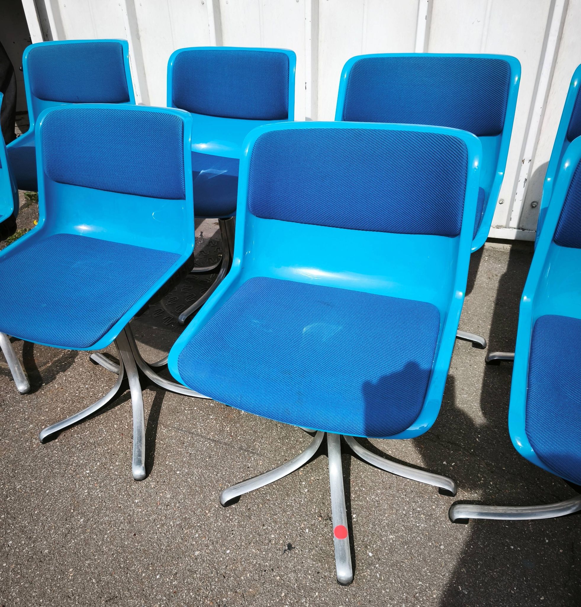 Suite de 8 chaises de bureau Modus, Tecno
