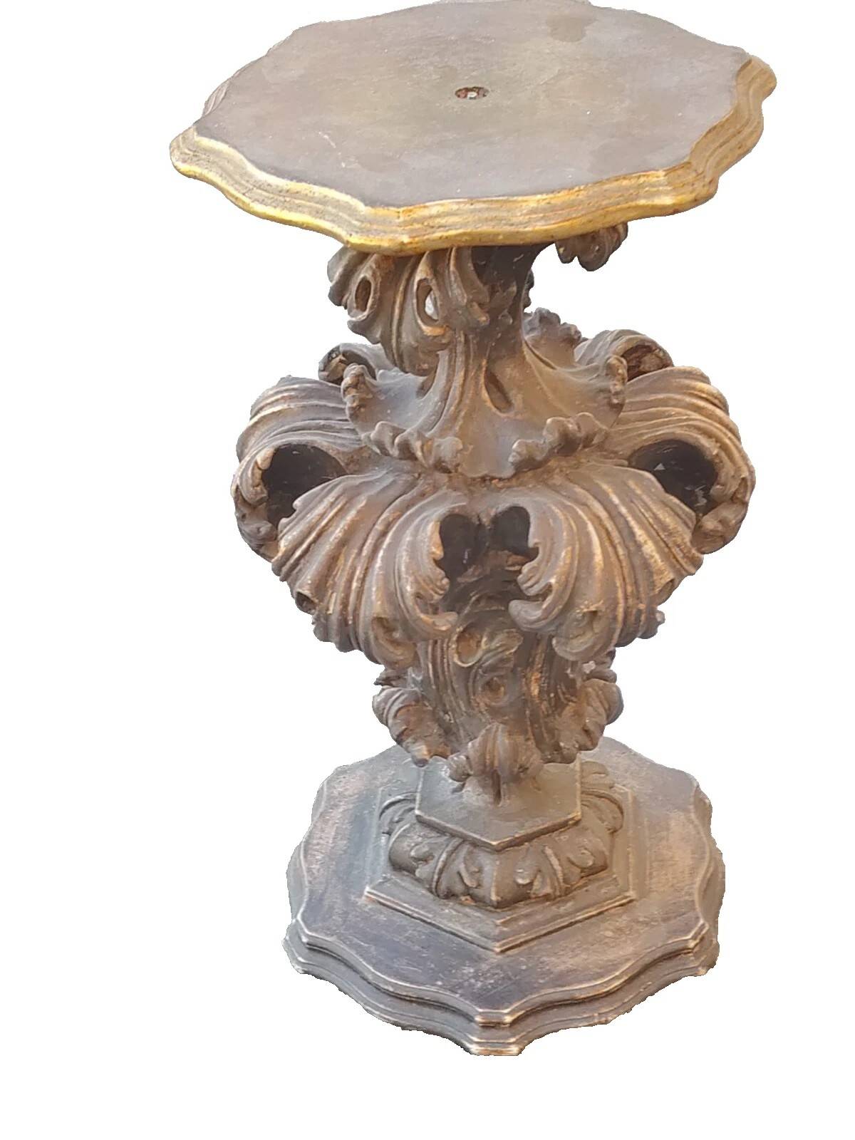 Baroque pedestal sculpted in silver and gold, Florence, 20th century