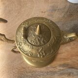Old oil lamp Aladdin's lamp in bronze oriental lamp