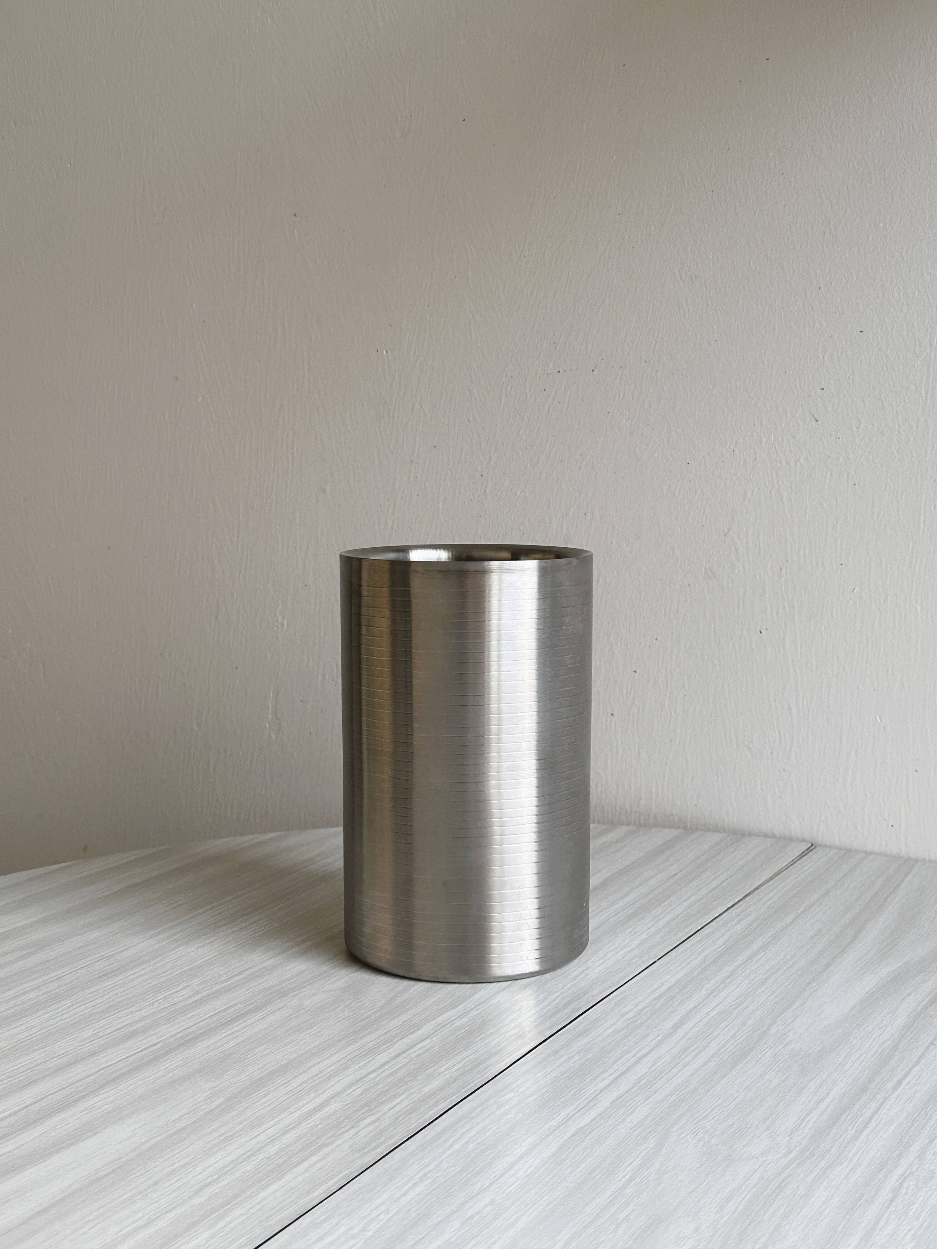 Stainless steel wine bucket