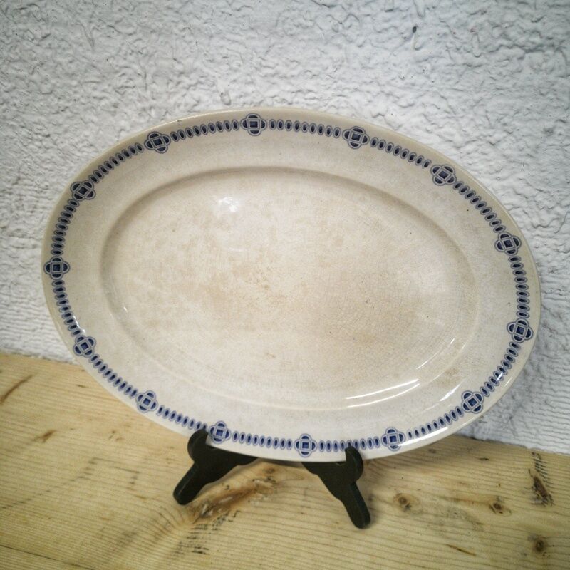 Creil and Montereau oval dish - Dublin service