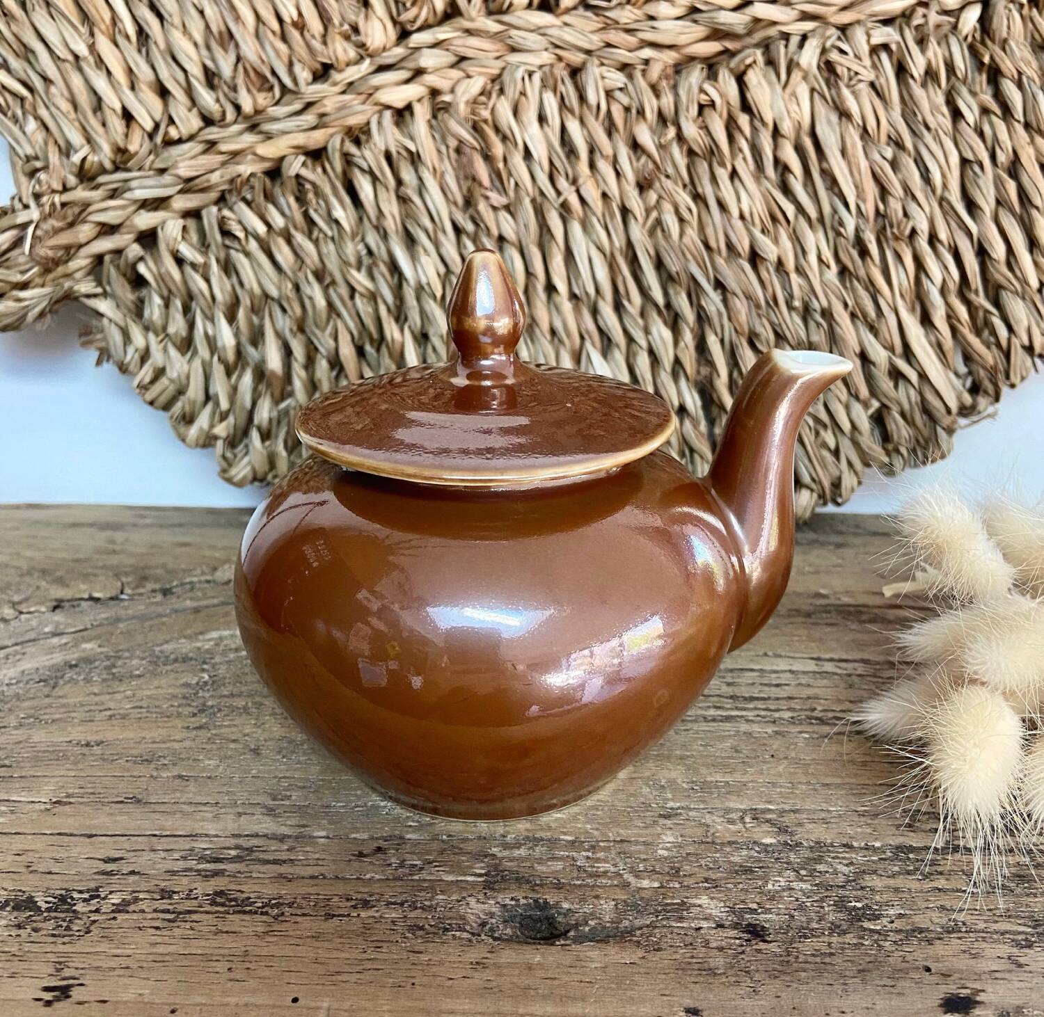 Pillivuyt France Offset Teapot