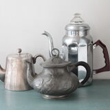 Old English teapot in silver EPNS, hard soldered Sheffield,
