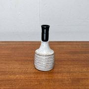 Mid-century modern studio pottery table lamp by Axella, 1960s.