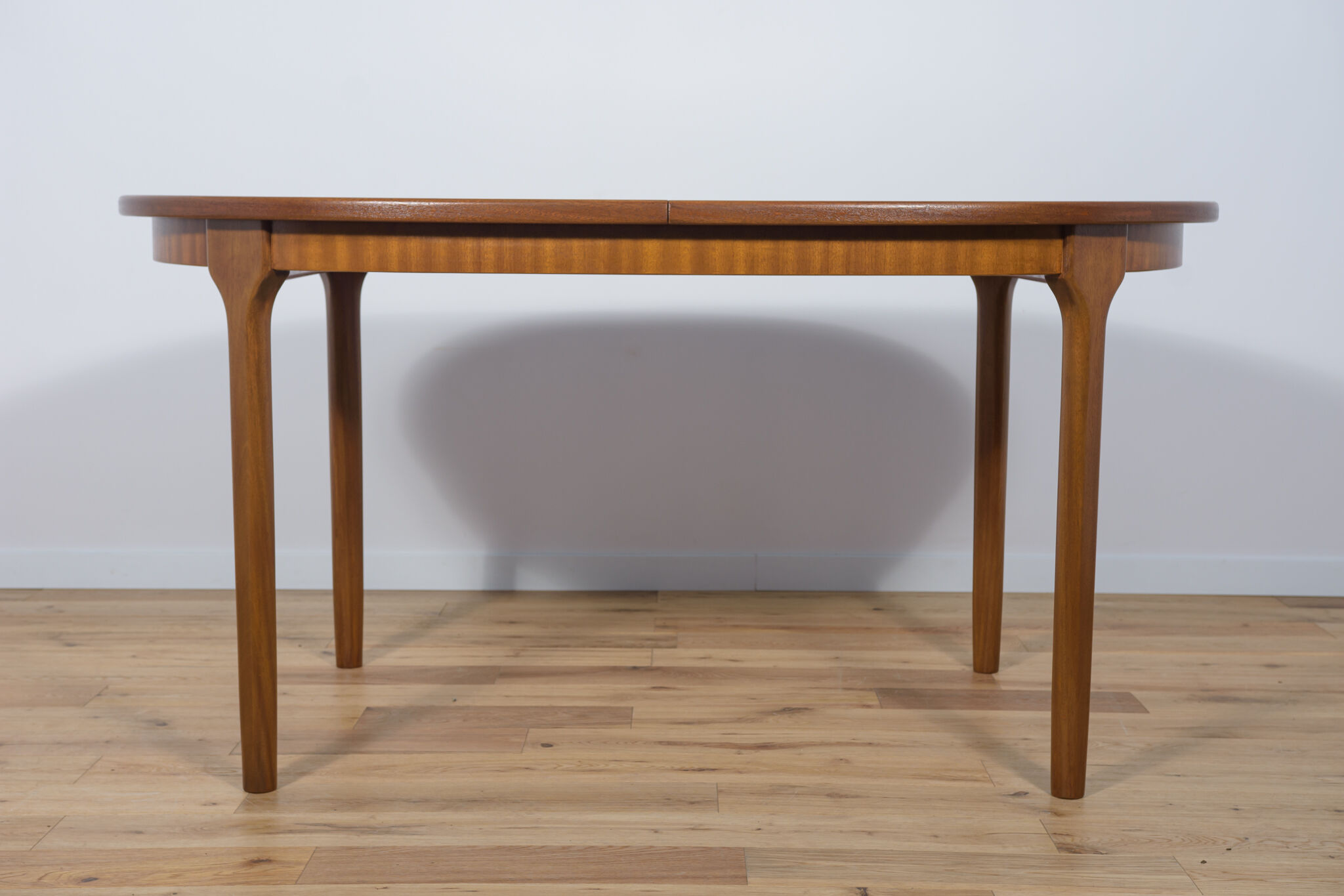 Mid century oval teak extendable dining table from mcintosh, 1960s