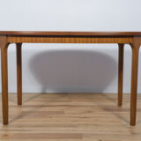 Table à manger extensible en teck ovale du milieu du siècle de McIntosh, années 1960