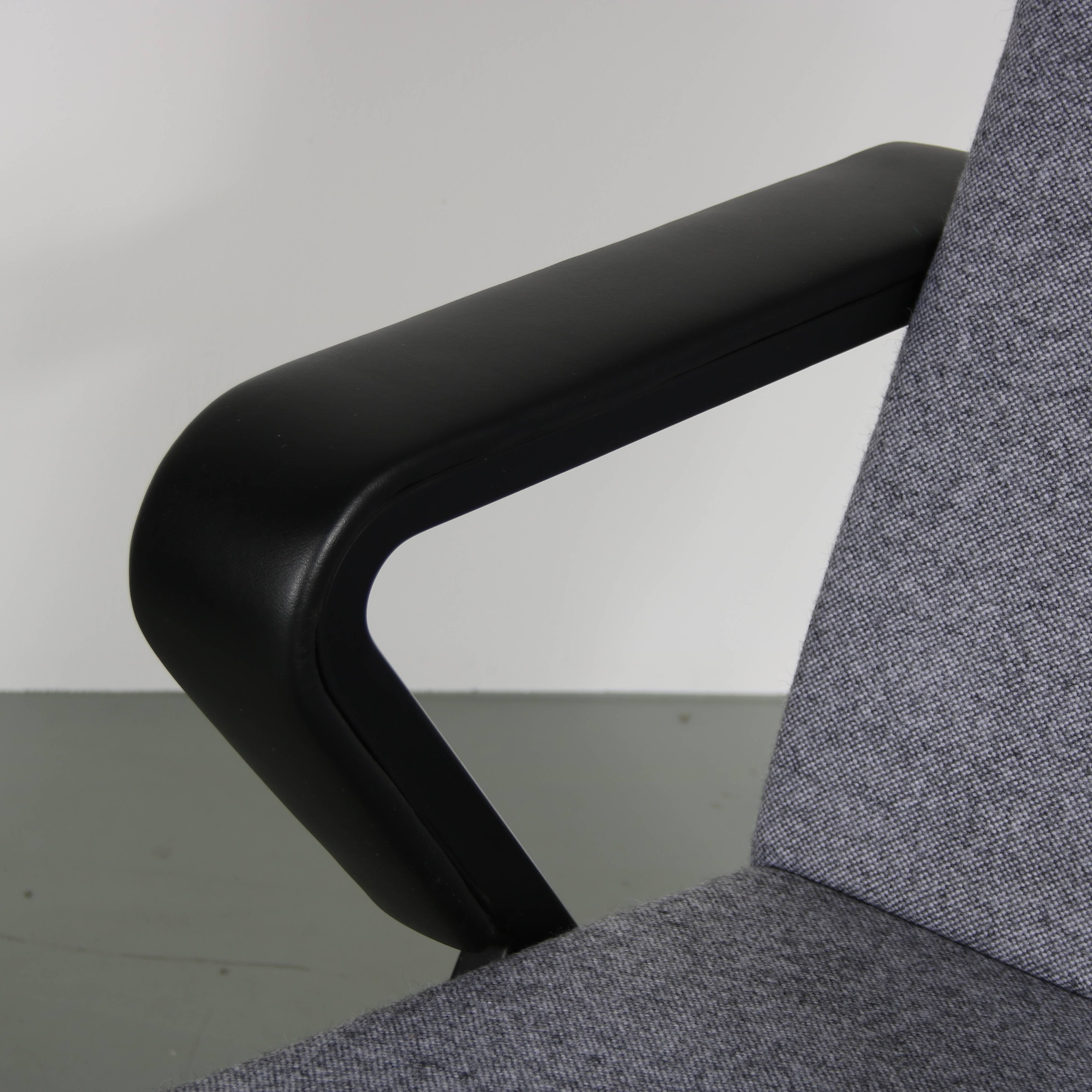 “Repose” Chair by Friso Kramer for Ahrend de Cirkel, Netherlands 1960