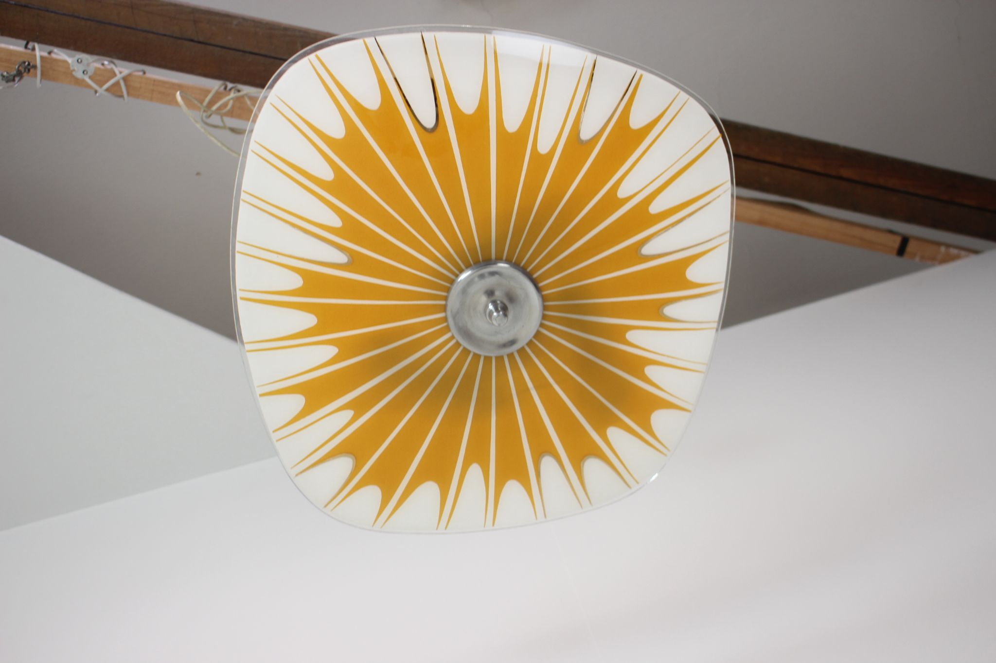 Suspension par Napako, années 1960