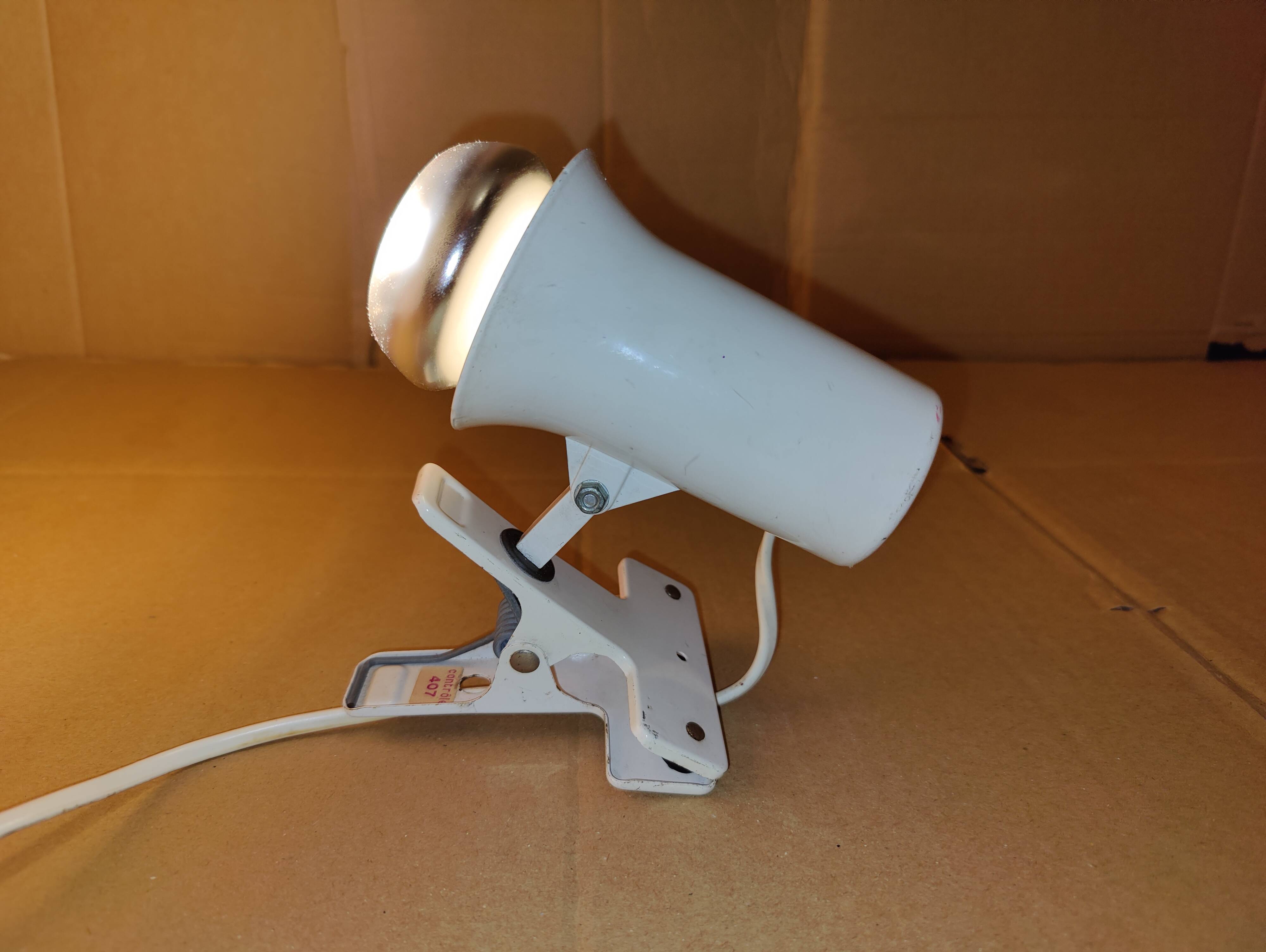 Vintage white clip-on spotlight lamp Lita
