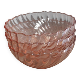 Set of 3 vintage Rosaline bowls in translucent pink glass