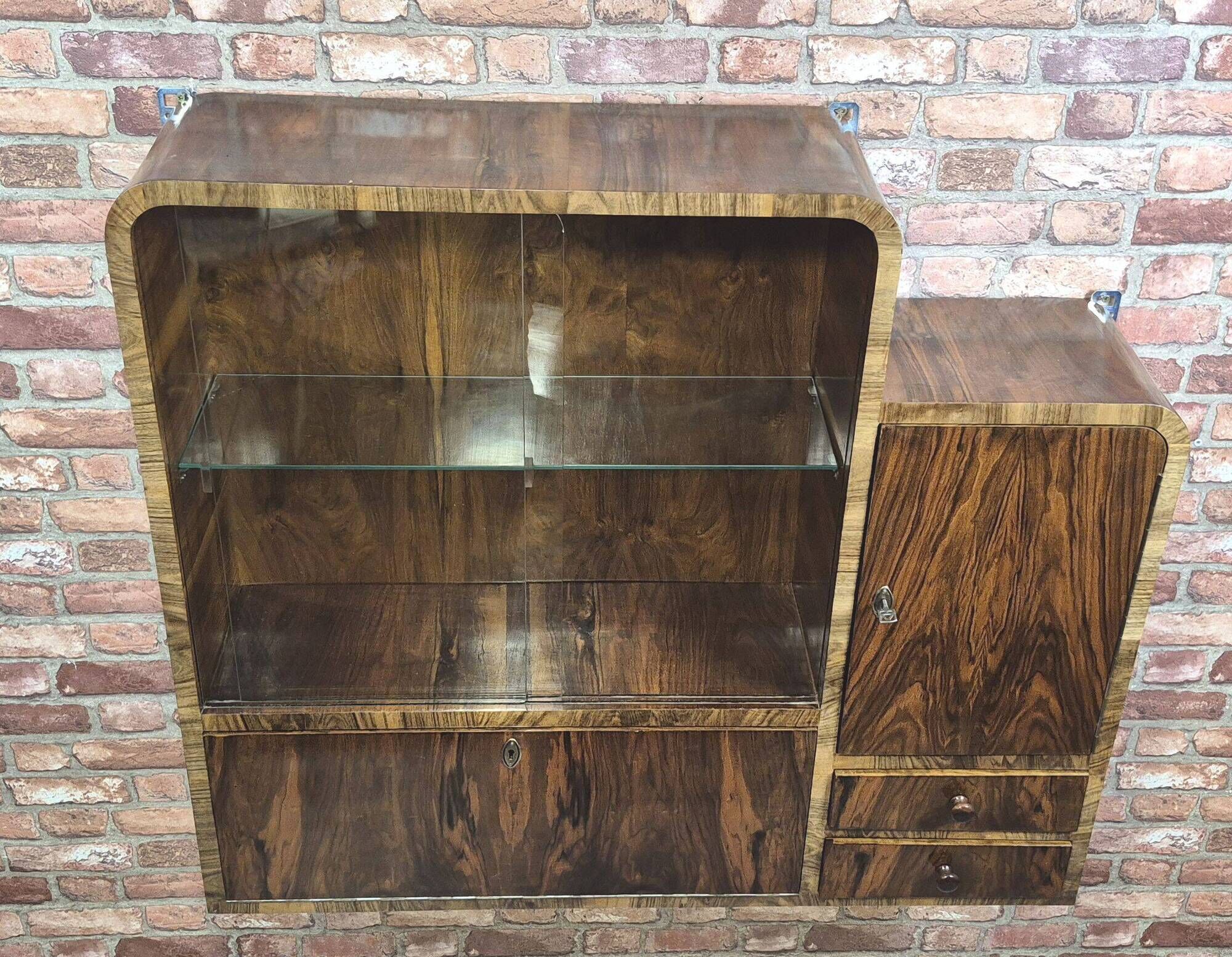 Vitrine Art Déco en noyer rénovée avec bar, rétro, vintage, années 40