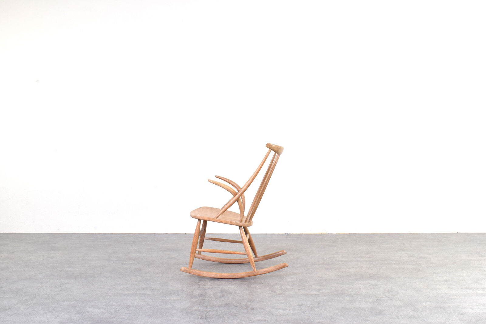 Mid-Century Oak Rocking Chair by Illum Wikkelsø for Niels Eilersen, 1950s.