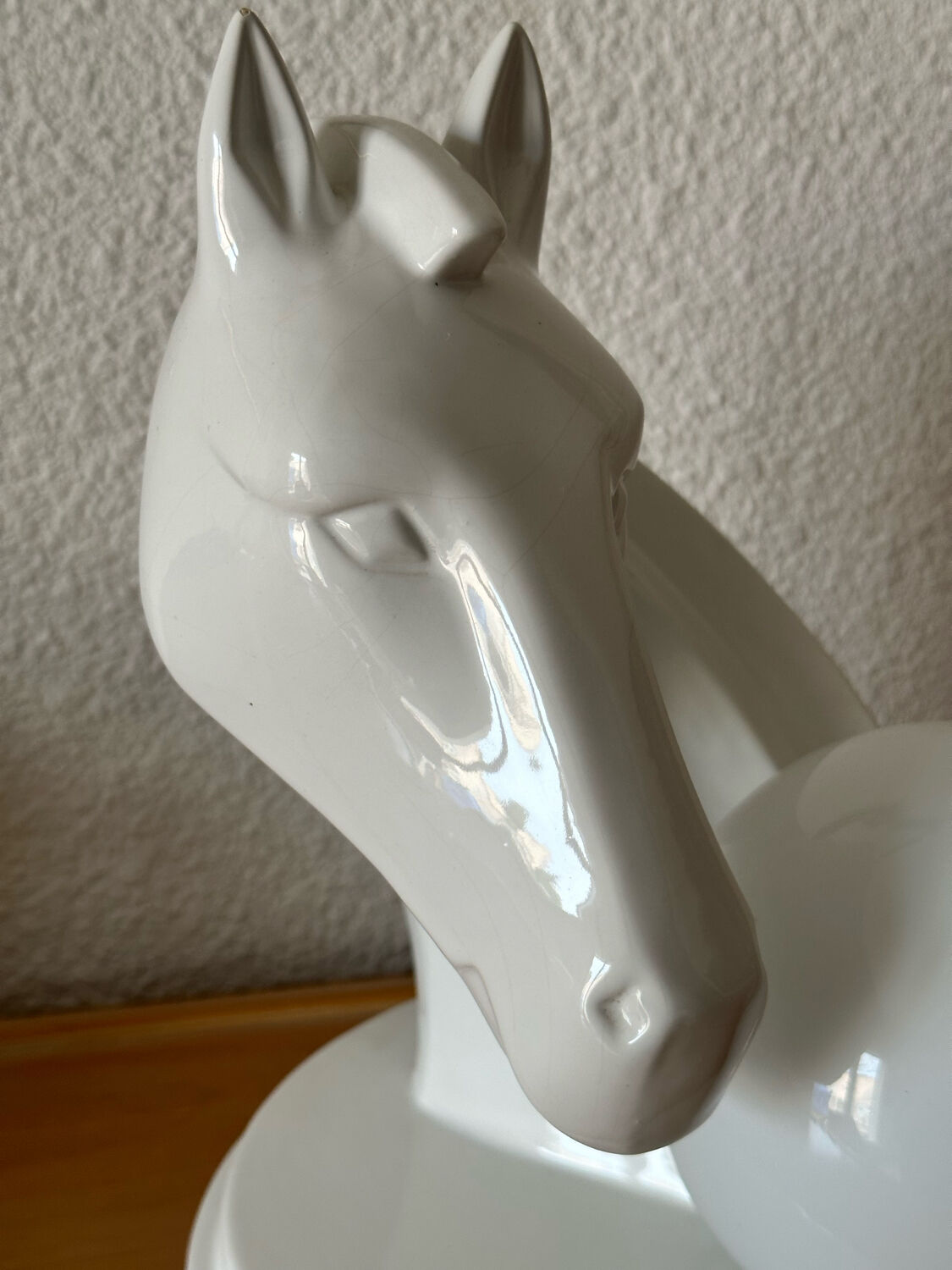 Horse lamp, zoomorphic in white ceramic circa 1980