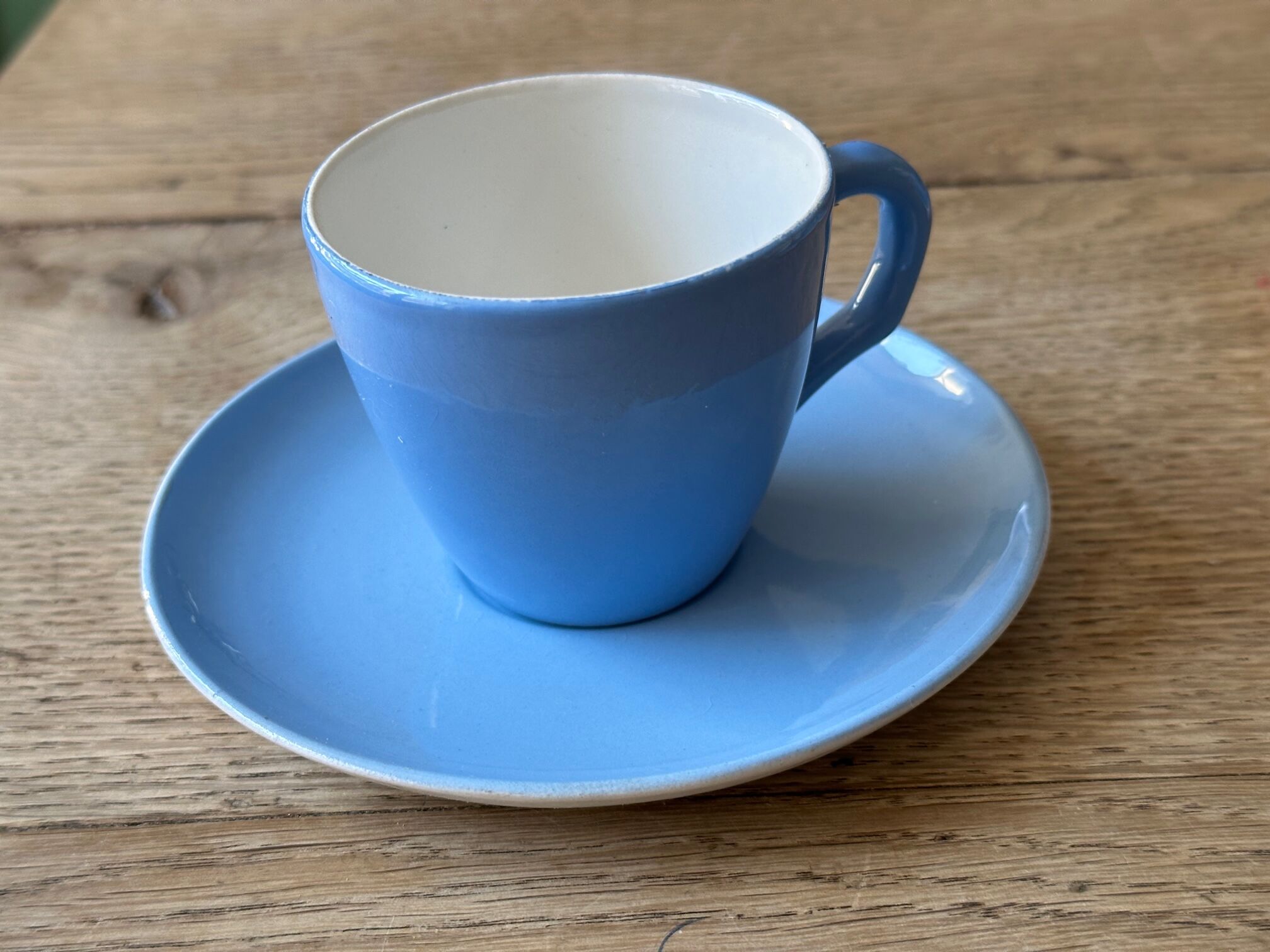 Cups and saucers Choisy-le-Roi