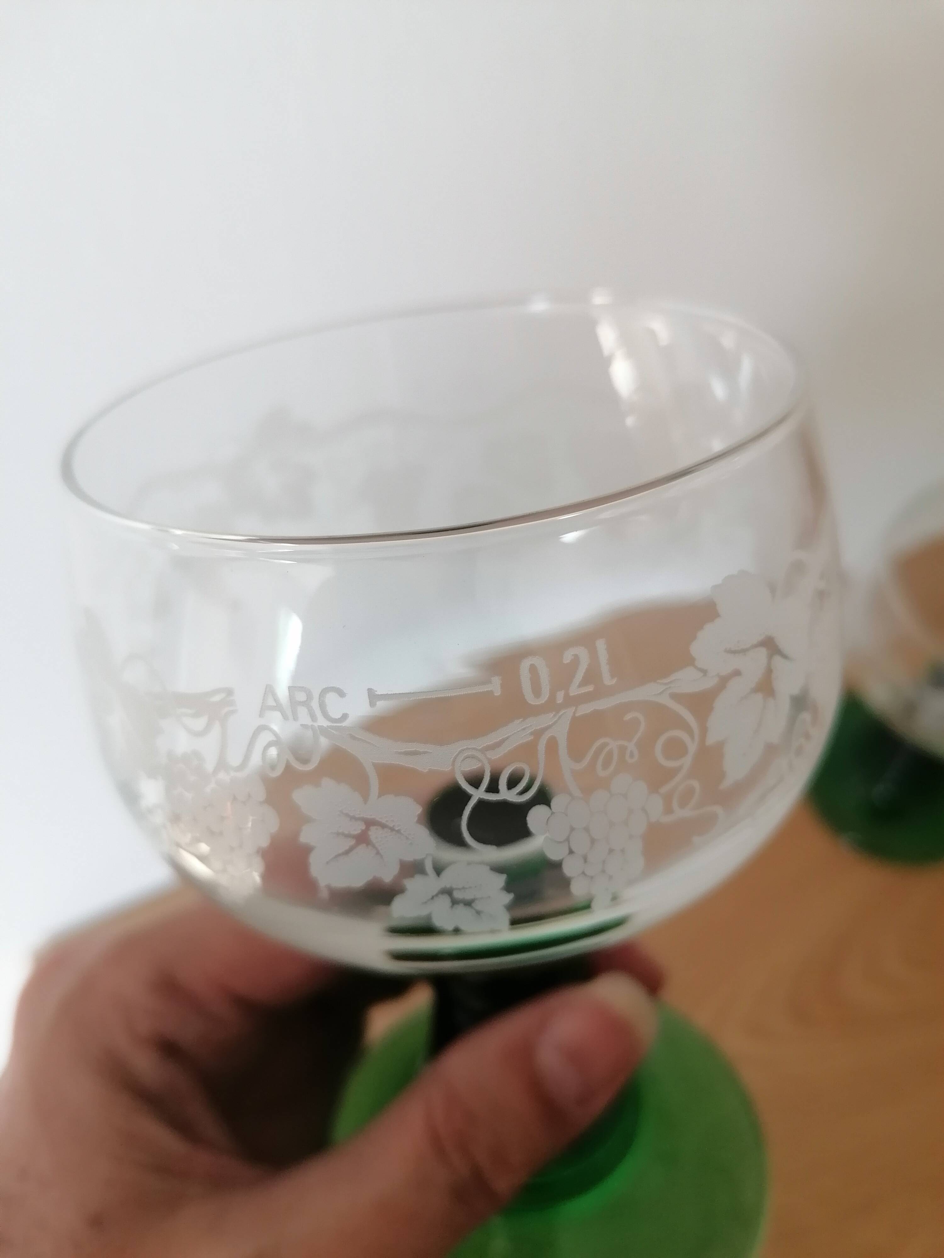 3 twisted green stemmed glasses for Alsace wine, 20 cl