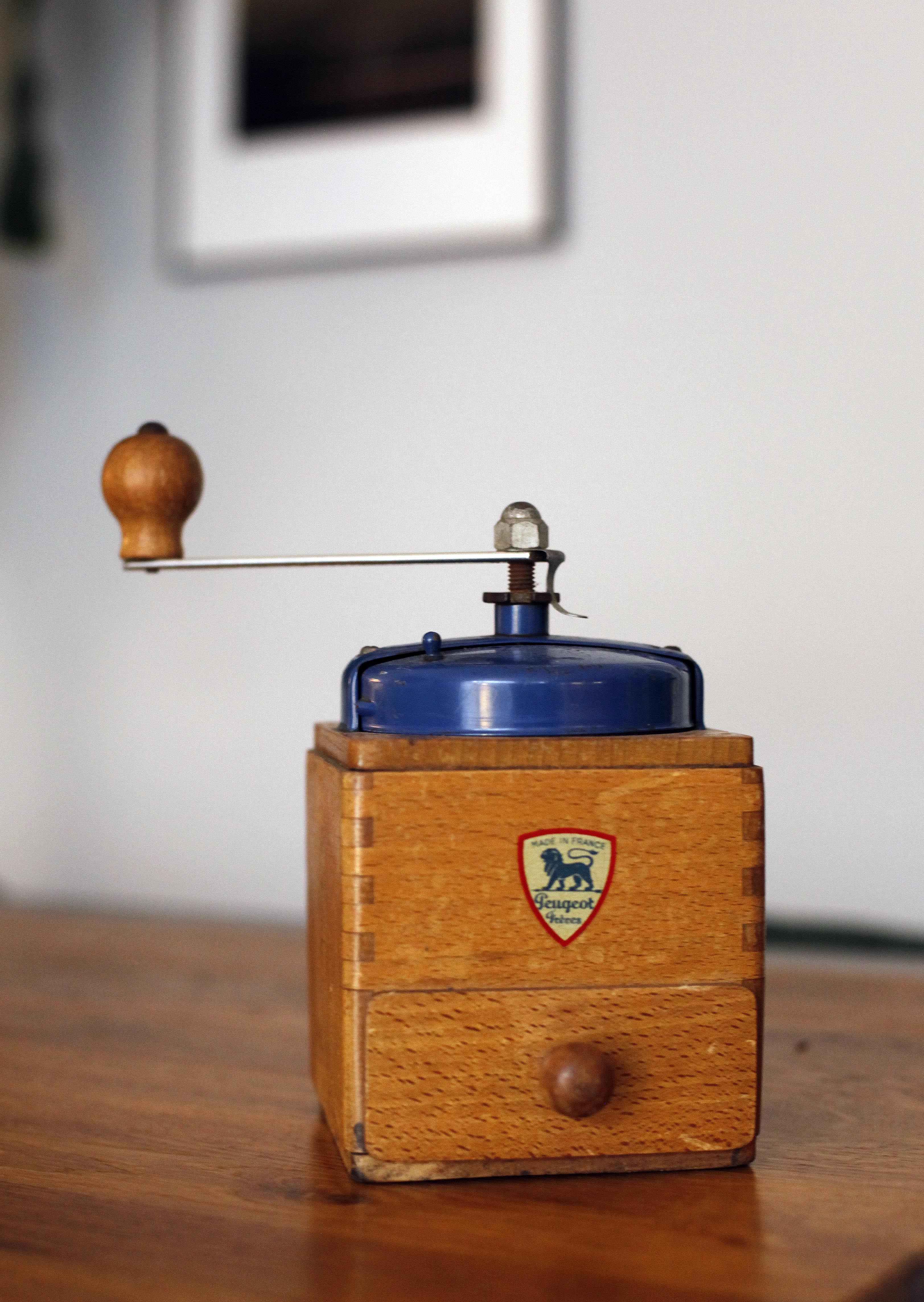 Peugeot coffee grinder old 1940/50