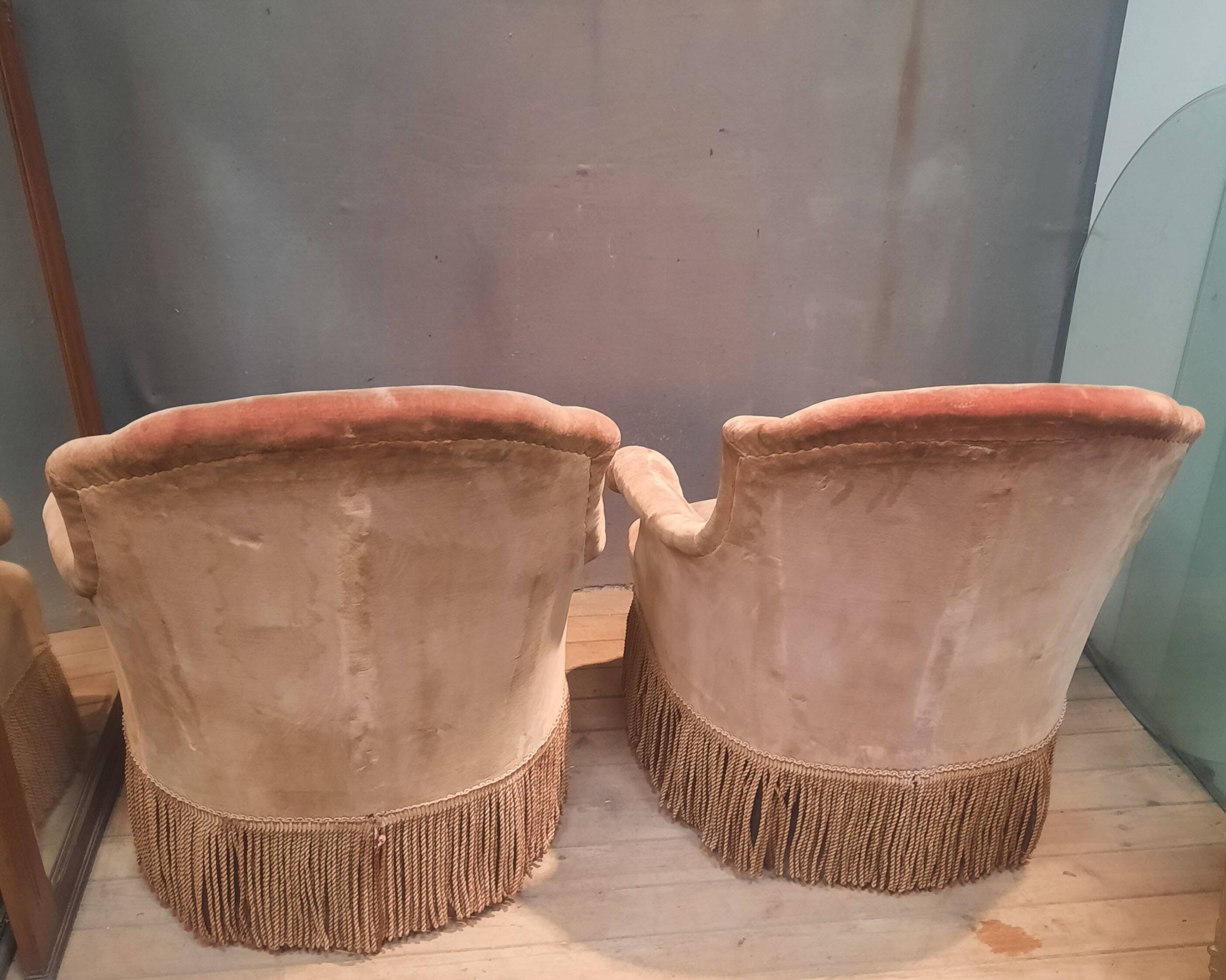 Paire de fauteuils crapaud