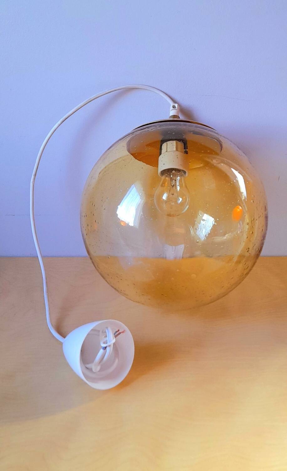 Amber bubbles glass pendant light