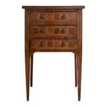 Chest of drawers / Bedside table in marquetry – 3 drawers – Louis XVI style