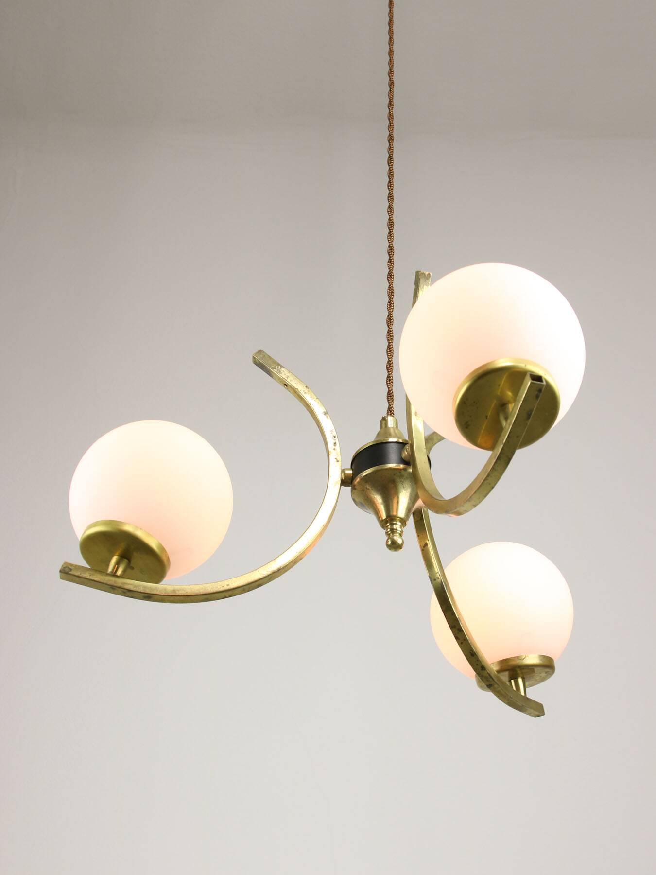 Mid-Century Italian Brass and Opaline Chandelier