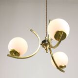 Lustre mid-century en laiton et opaline, italie
