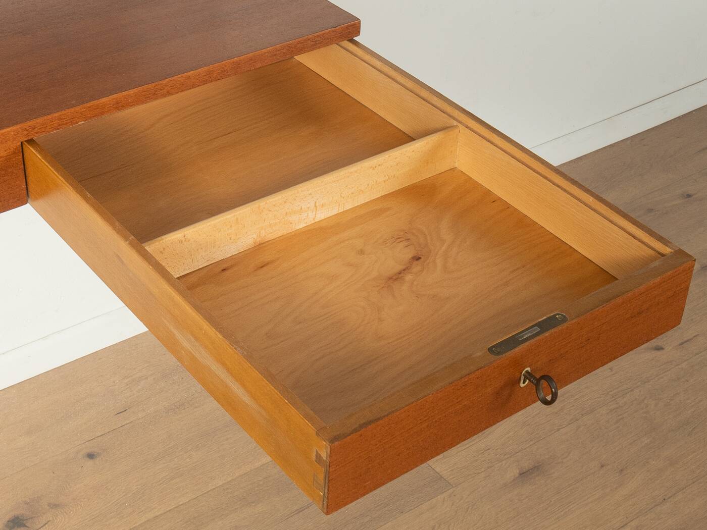 Original String shelf by Nils Strinning in teak veneer, 1949