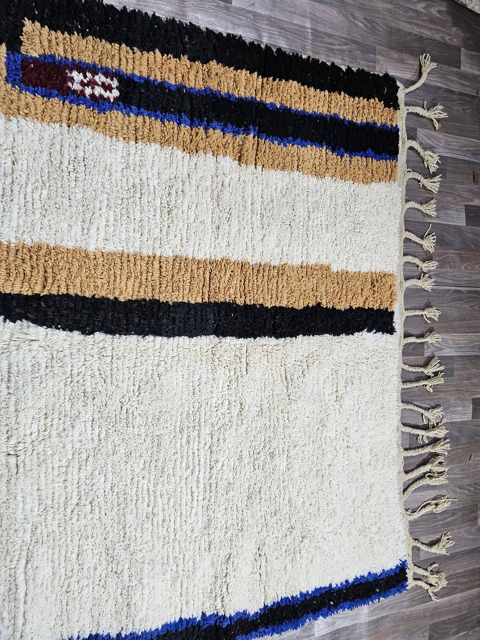 Traditional handmade carpet 250cm x 150cm Moroccan