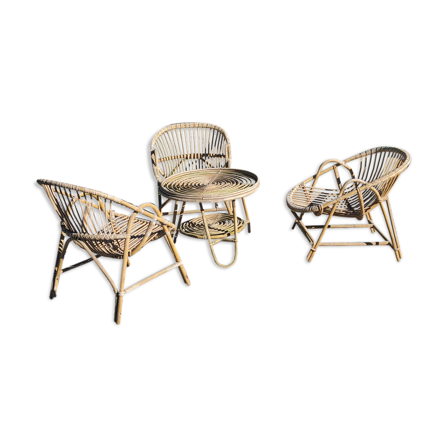 Salon en rotin 3 fauteuils et 1 table basse des années 50