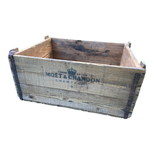 Caisse en bois champagne Moet et