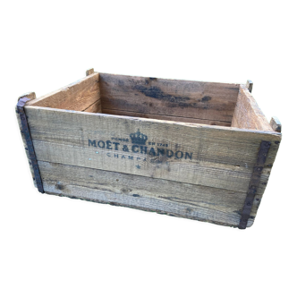Wooden Moet and Chandon champagne box France