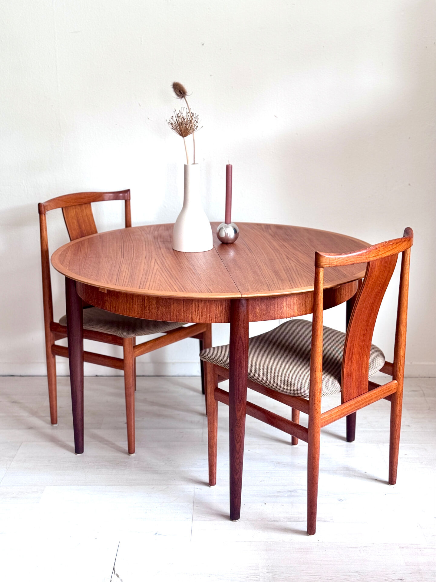 Vintage round dining table 1960s teak Lübke