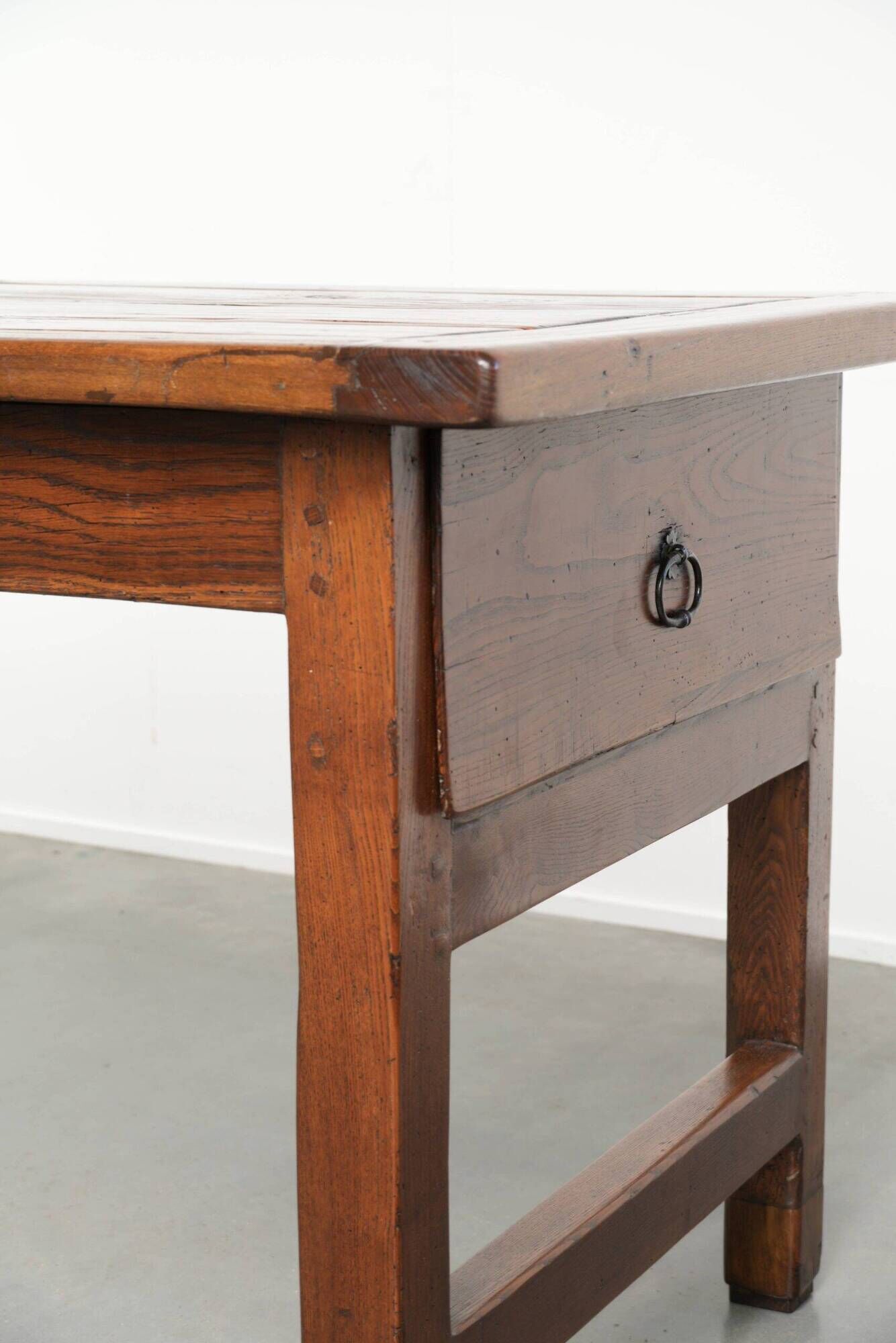 Antique French farmhouse dining table for 4/ 6 people from the 18th century