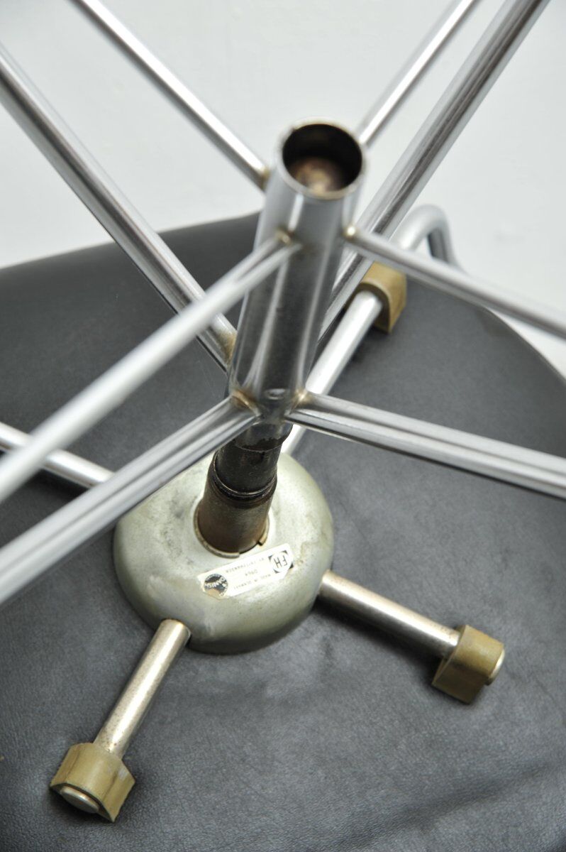 Swivel model 3217 desk chair by Arne Jacobsen for Fritz Hansen, 1950s