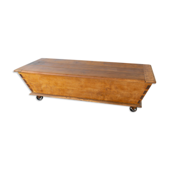Old coffee table