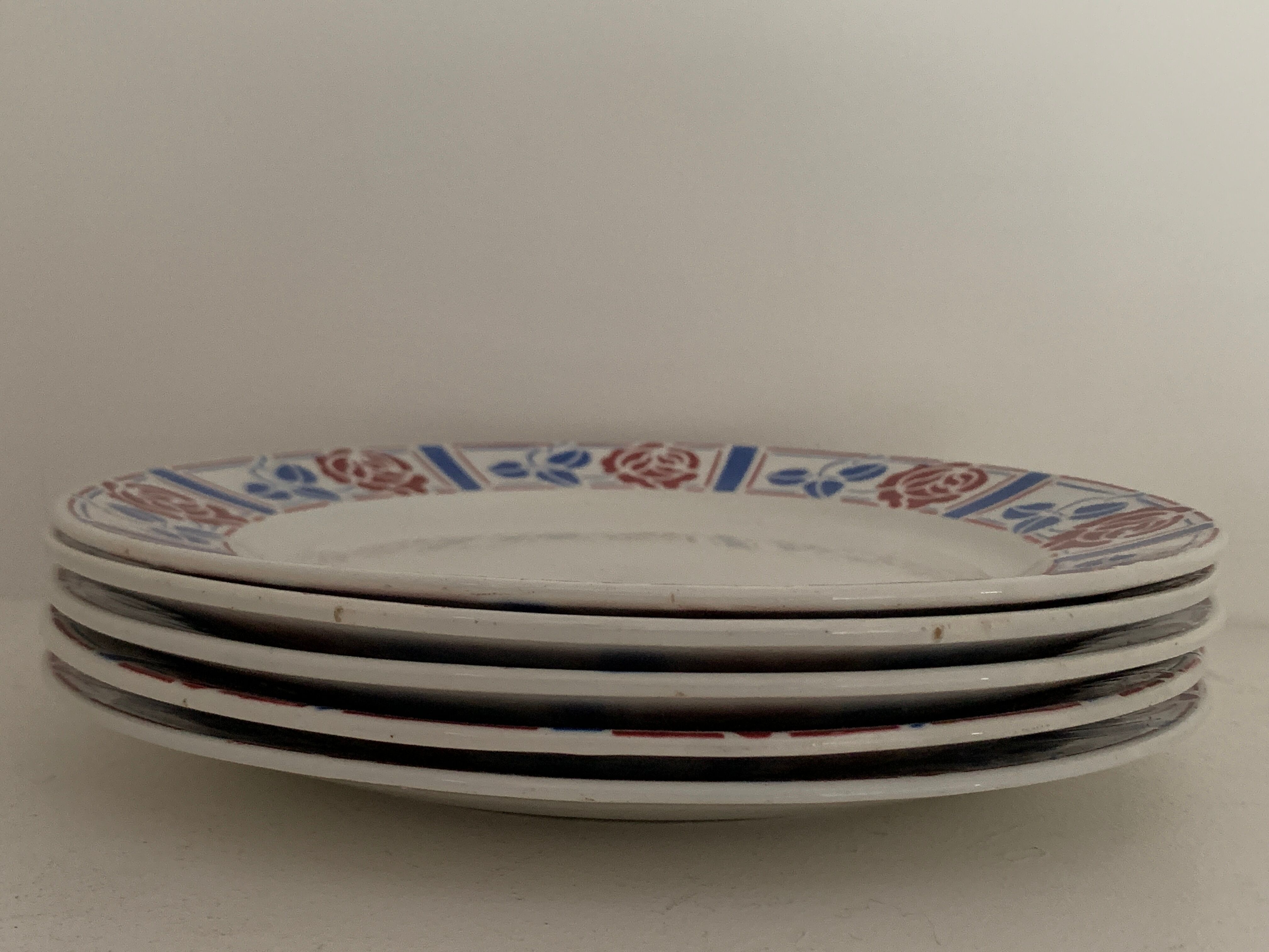5 flat plates Sarreguemines, Tabarin model