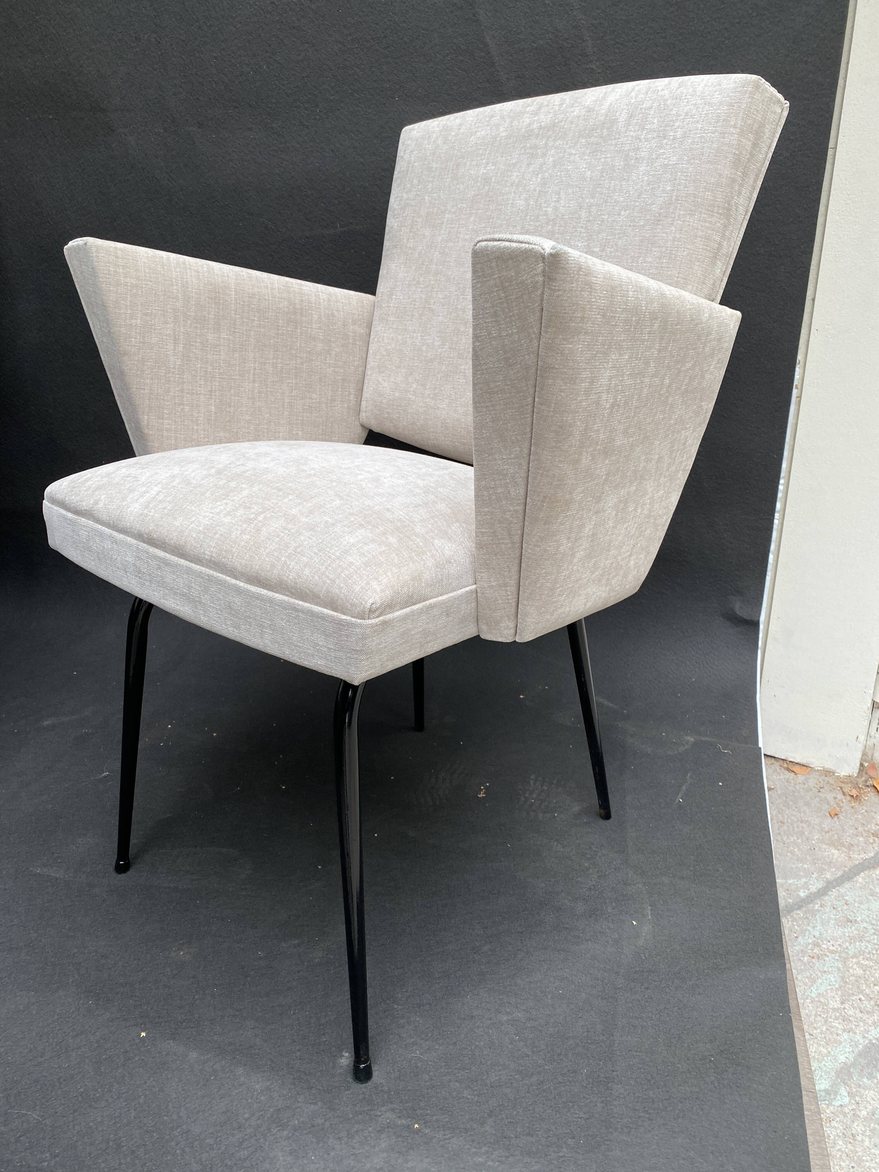 Paire de fauteuils années 60