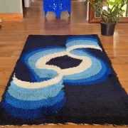 Vintage blue Space Age carpet from the 1970s in long pile wool.