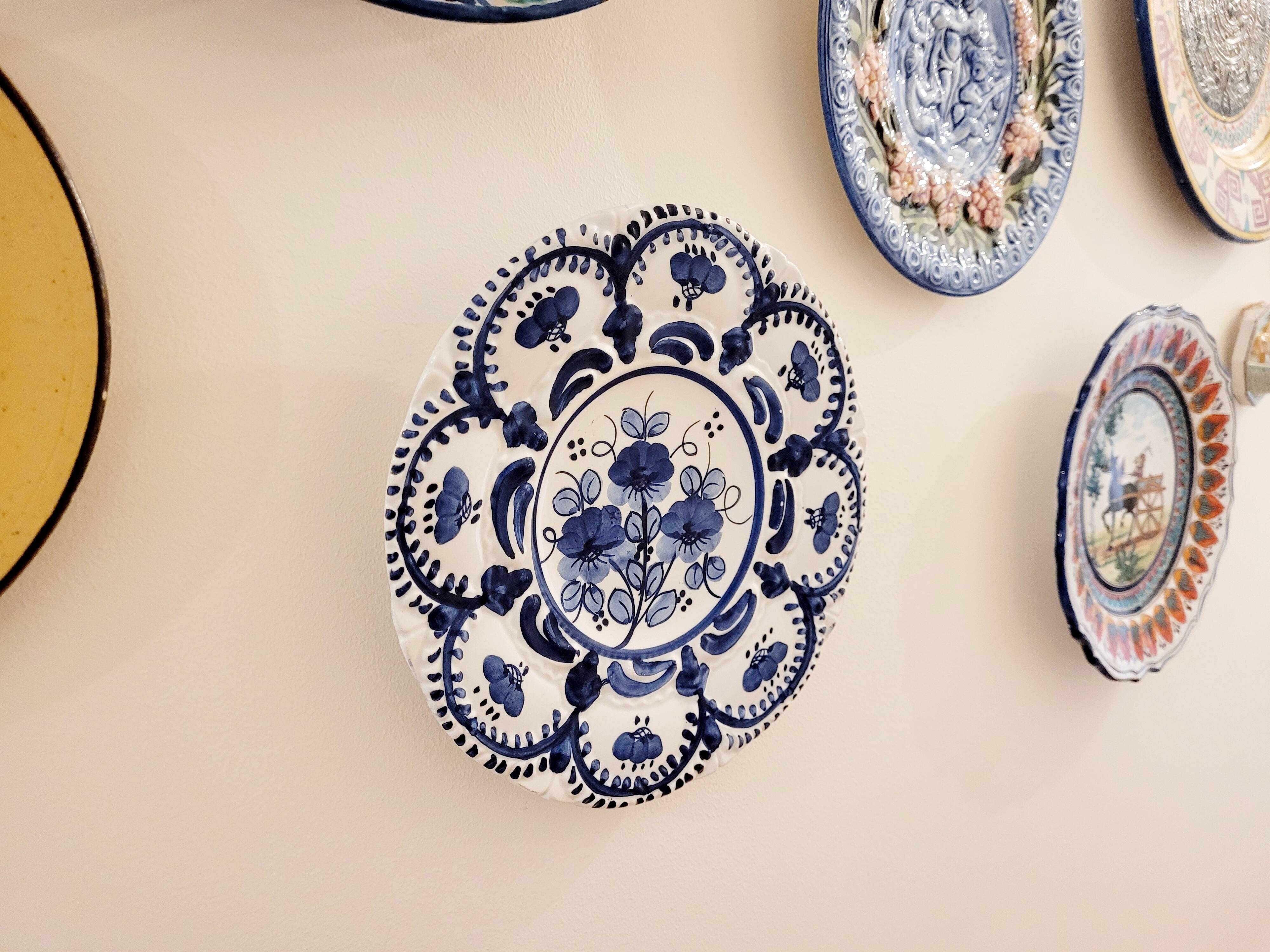 Ceramic wall plate signed HNOS Martinez Spain