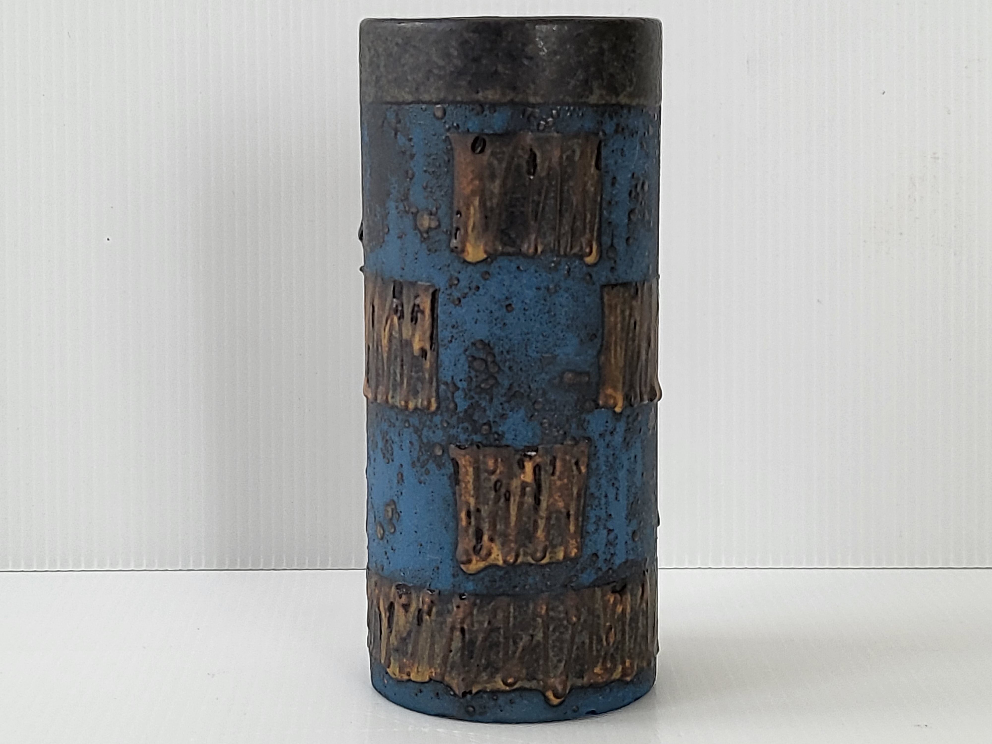 Vintage Carstens 1960 roll vase